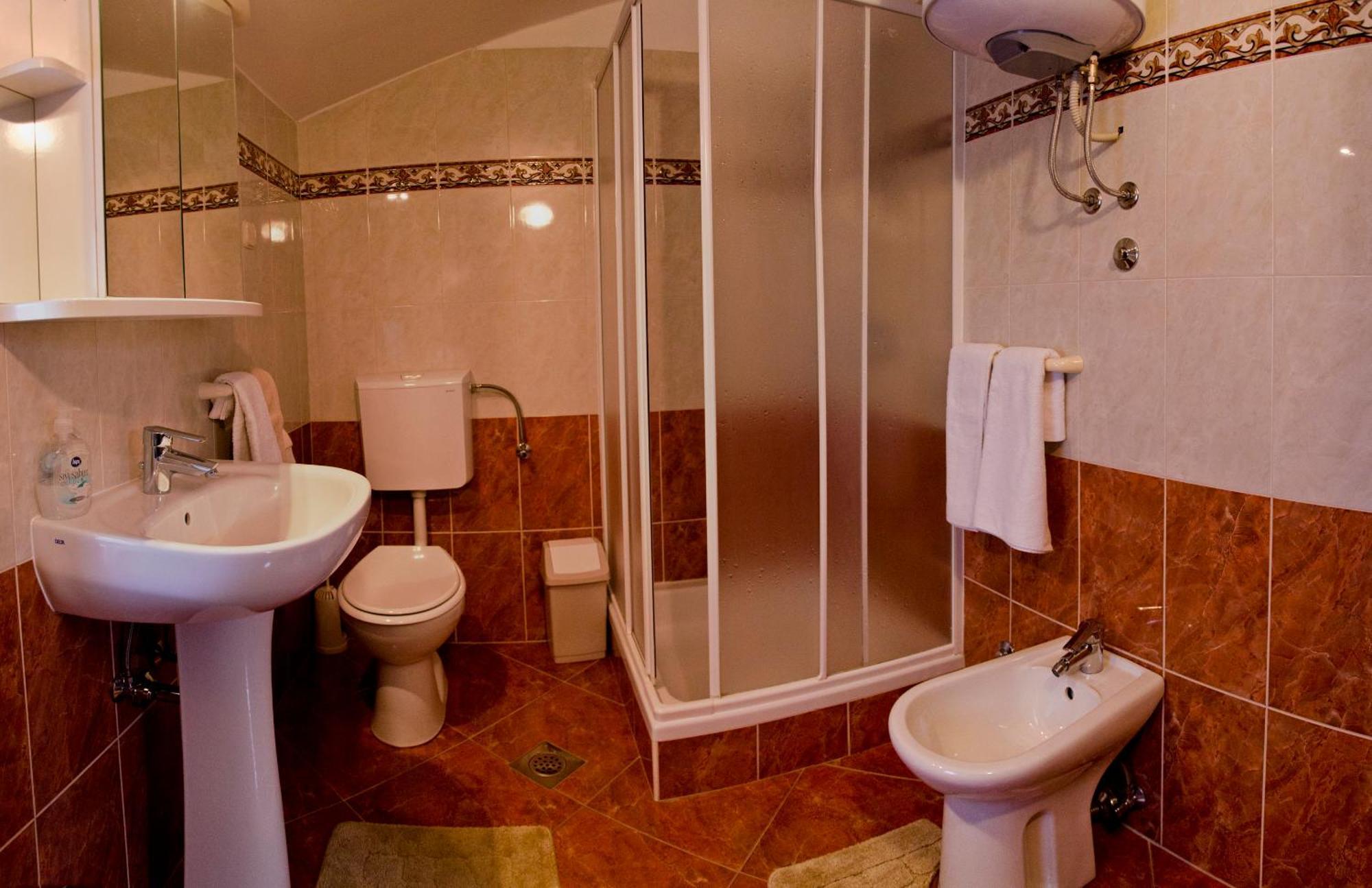 Apartment Percic Tar-Vabriga エクステリア 写真