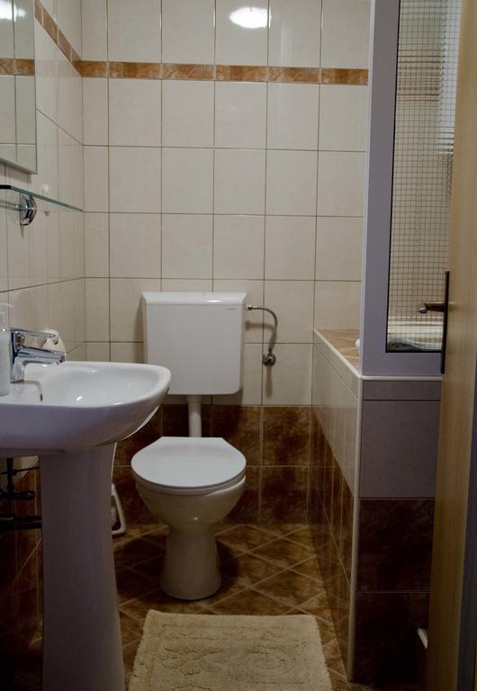 Apartment Percic Tar-Vabriga エクステリア 写真